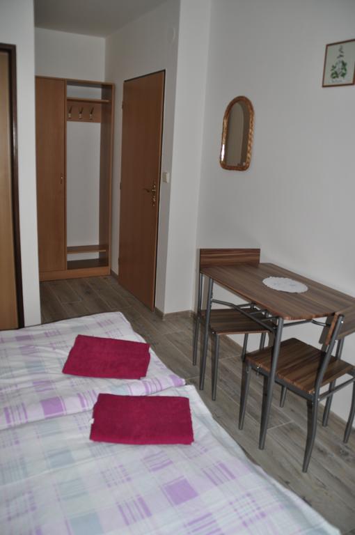 Appartement Privat Magdalena à Bešeňová Extérieur photo